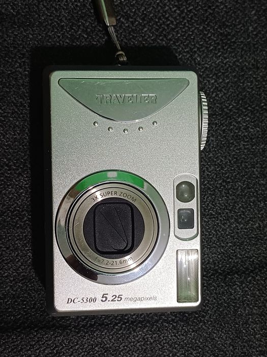 Aparat foto vintage Traveler DC-5300 perfect functional
