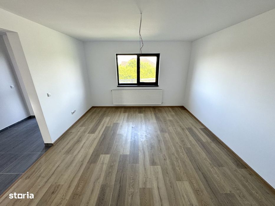 Placa! ASFALT! 400 mp teren! Casa 3 camere, Horpaz