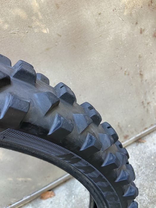 Предна Гума За Крос/Ендуро Maxxis 80/100-21