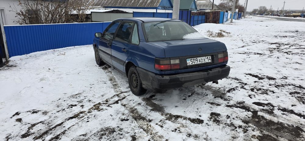 Фольксваген Пассат б 3. 89год.