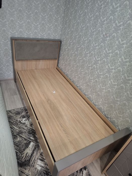 Продам кровати,90×200