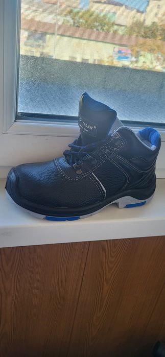 Ботинка 37 размер новый