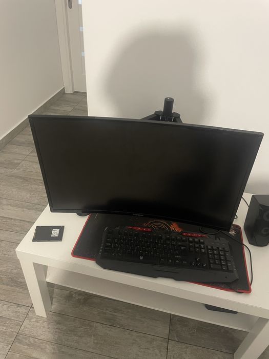 Vand Desktop PC+monitor+periferice