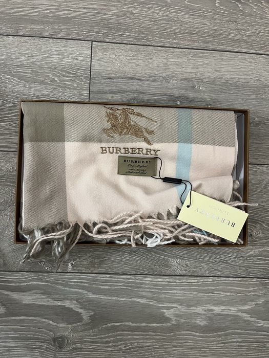 Esarfa Burberry Roz