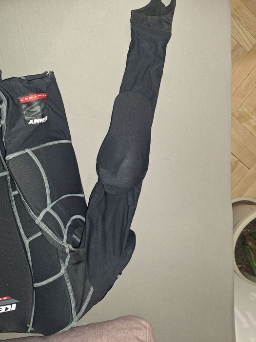 Комплект вело  протектор за тяло Кени контакт