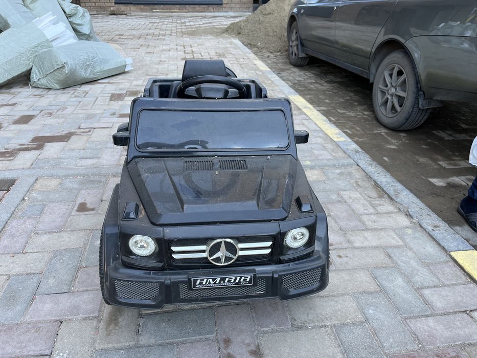 Детский автомобиль