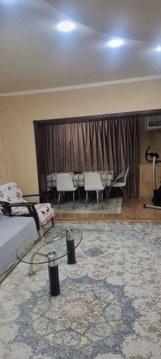 Продается 2 комнатная квартира ремонт ул.Шота Руставели Яккасарай