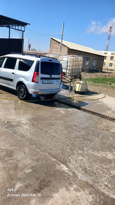 Lada largus 2015 yil