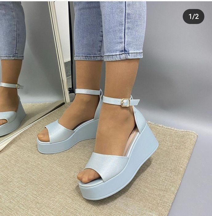 Продам босоножки и сабо