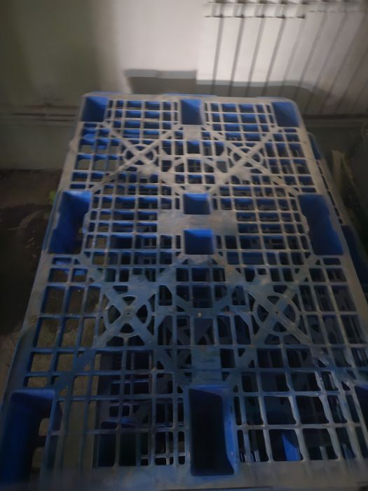 Продам палет пласмассовый