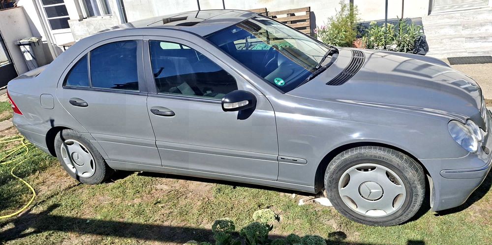 MERCEDES-BENZ C-Class 2003 — imagine 3