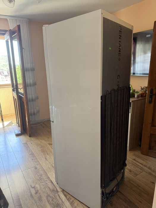 Хладилник с фризер