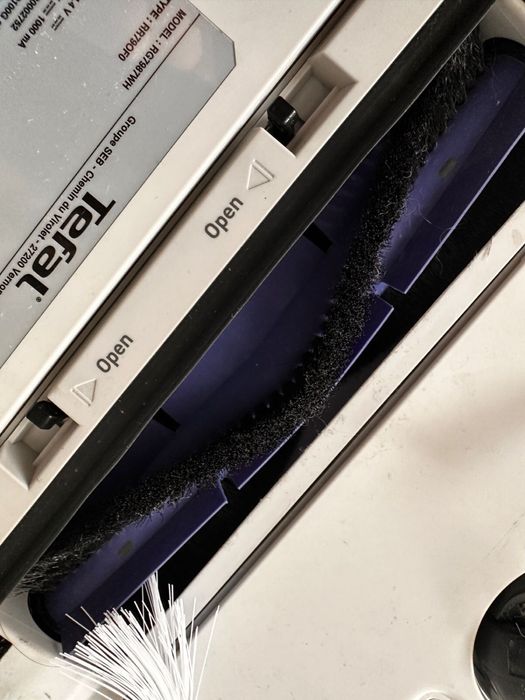 Срочно !Продам новый моющий робот пылесос