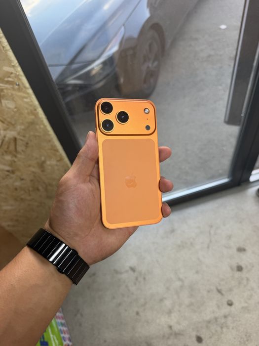 Iphone 11 в корпусе 17pro память 128гб
