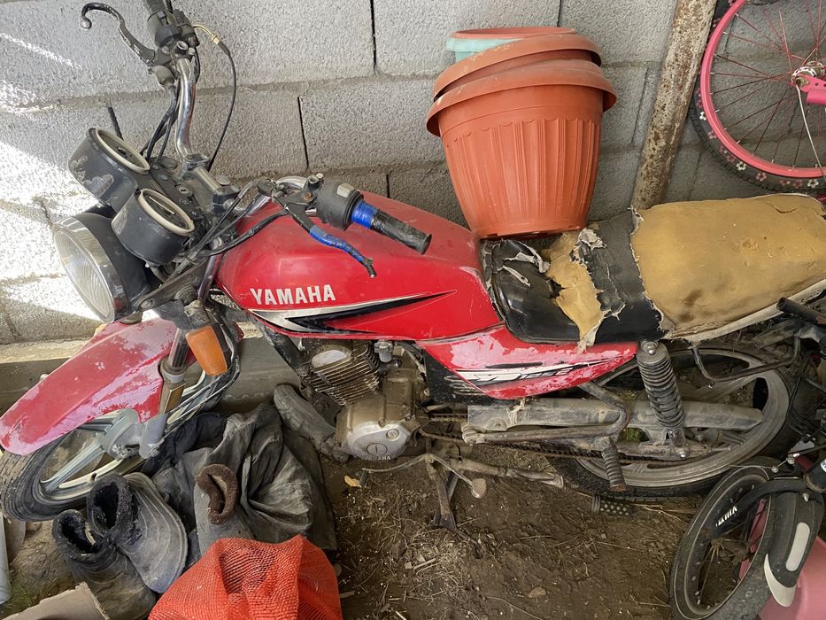 Мотоцикл Yamaha япошка