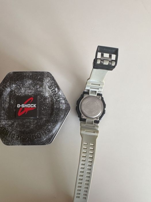 Casio g -shock Gbx-100