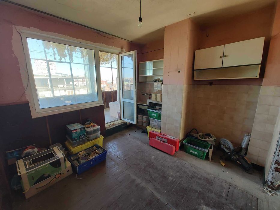 Продава се Тристаен апартамент в Пловдив, Остромила - 74 кв.м за 1271 €/кв.м - Снимка #7