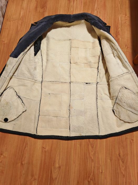 Кожух  от естествена кожа.