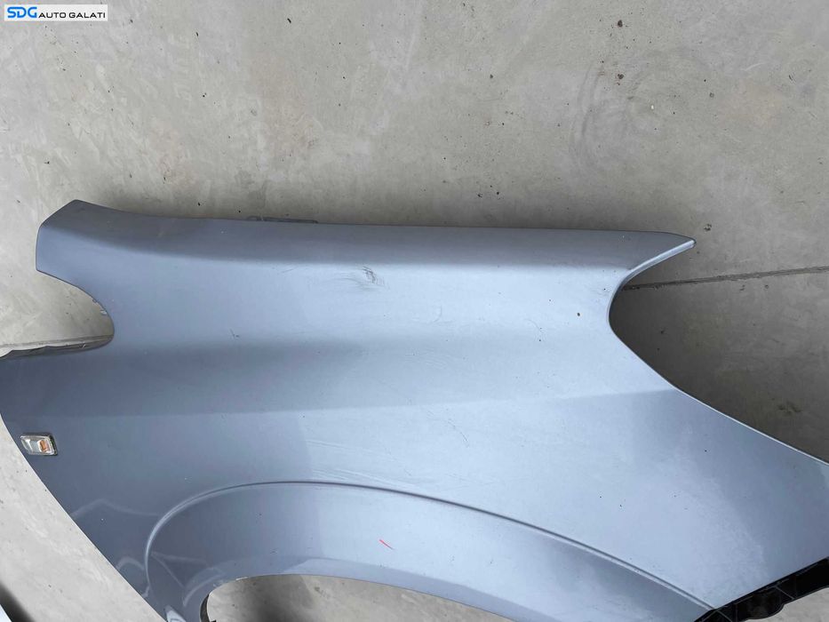 Aripa Dreapta Fata Opel Zafira B 2005 - 2014 Cod 13124997 Culoare Argintiu [Z0213]