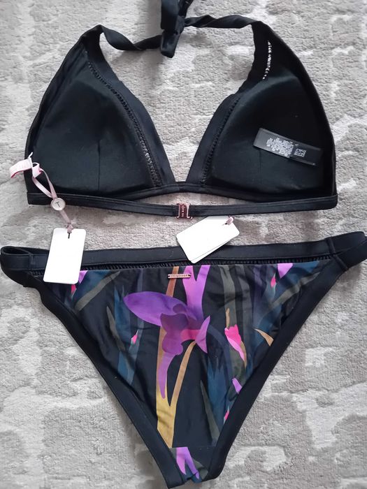 Ted Baker нов бански