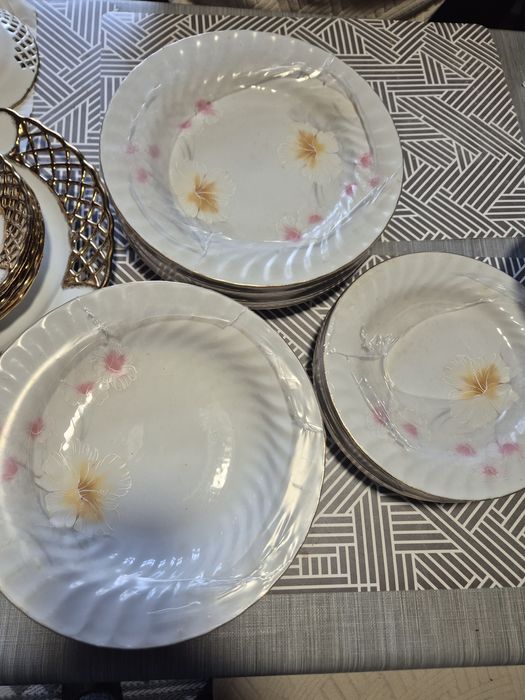 Farfurii porțelan. Alba Iulia.