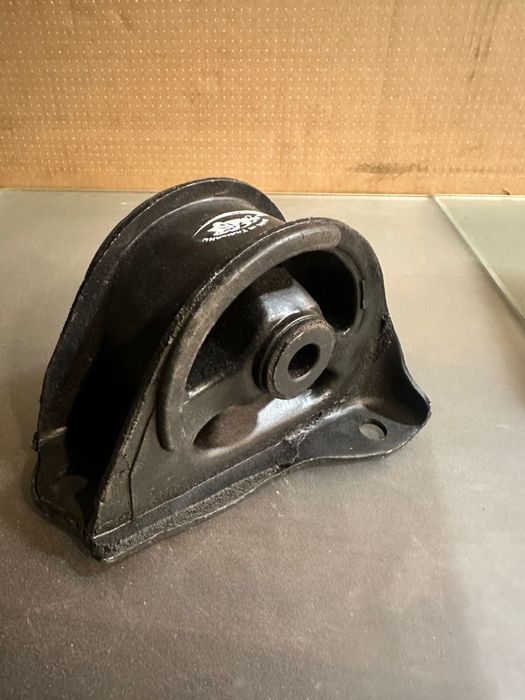 Подушка (опора) двигателя