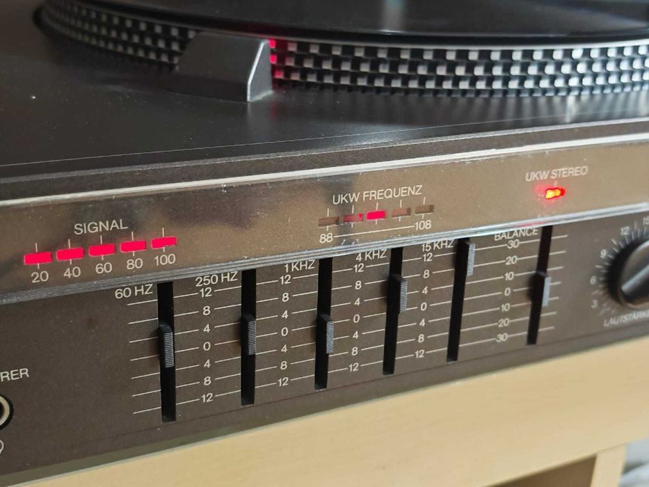 Combina audio Universum Kompakt HIFI Studio 550