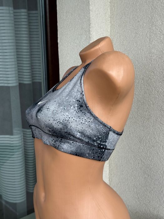 Спортно бюстие NIKE Pro (Dri-FIT) - размер S, Отлично състояние