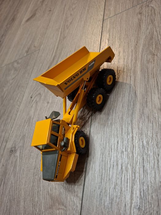 Macheta Volvo BM A25B