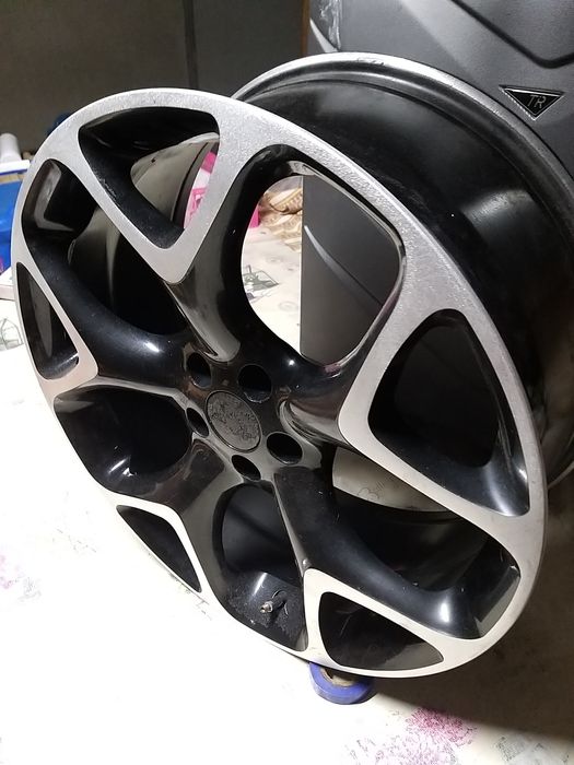 Продам диски комплект.