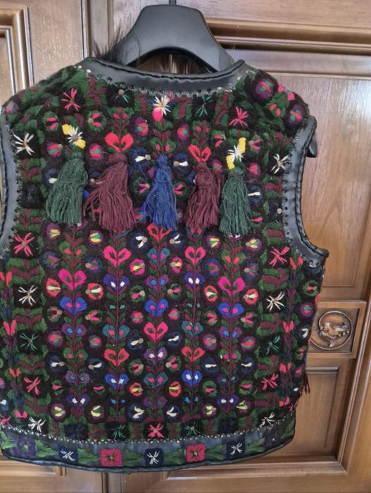 Vând Pieptar (cojoc)