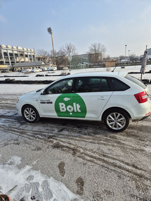 Vând skoda rapid diesel automata