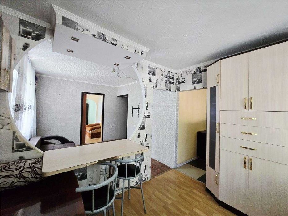 **Продам 2х-студию во 2 мкр р-н Омскпласта