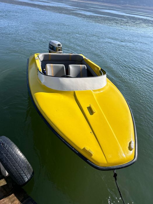 Oferta doar,,Barca"  si separat peridoc