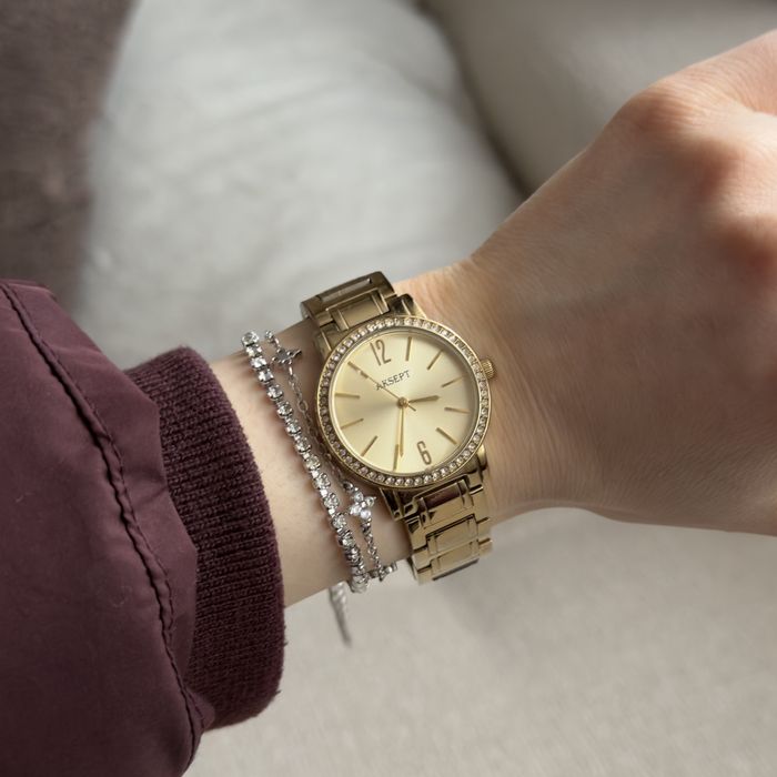 Дамски часовник на Aksept