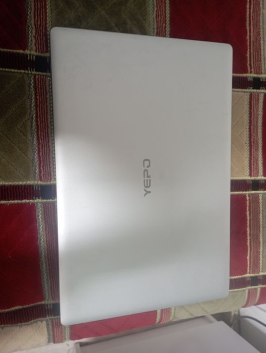 Ноутбук сатылады