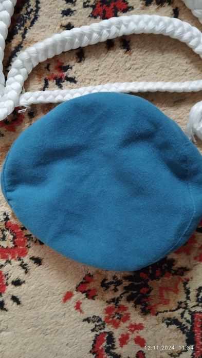 Продам аксельбант и берет