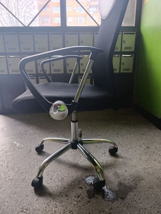 Офис столове, запазени