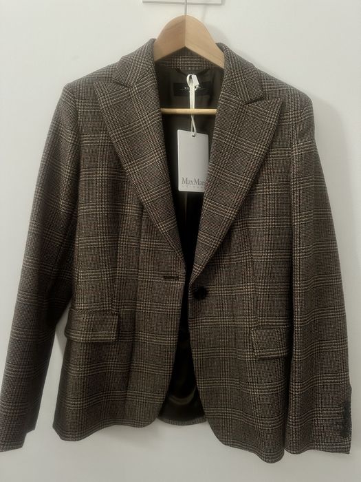 Weekend Maxmara sacou din lana prelucrat 1000 de lei