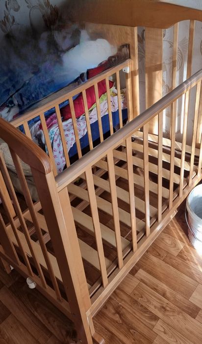 Детская кроватка