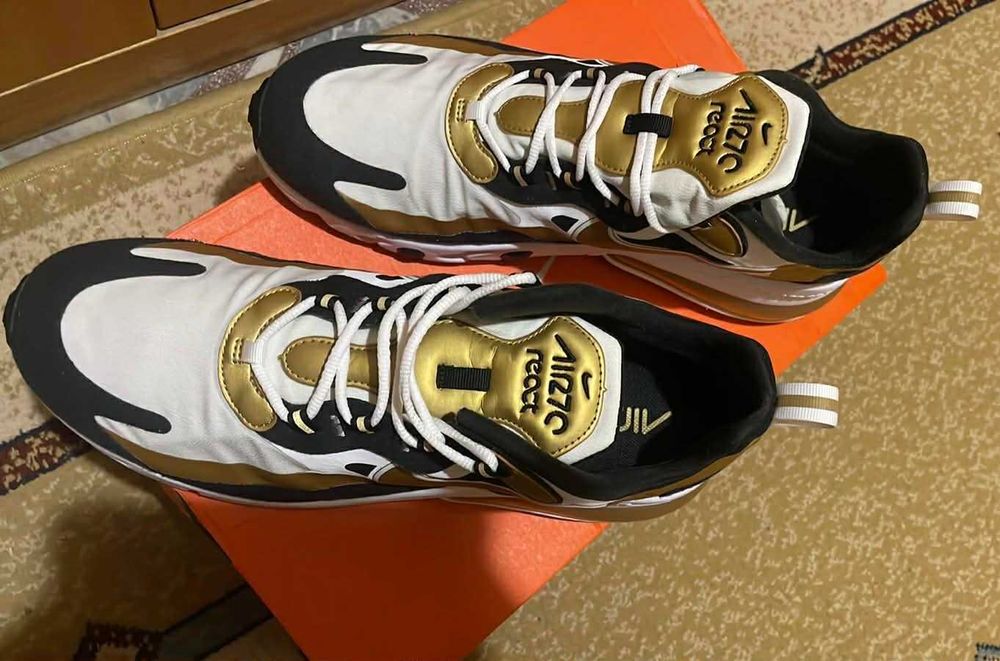 Nike Air Max 270 React Gold