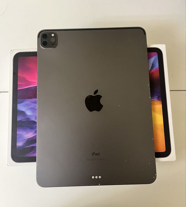 iPad PRO 2020 11” + Magic Keyboard