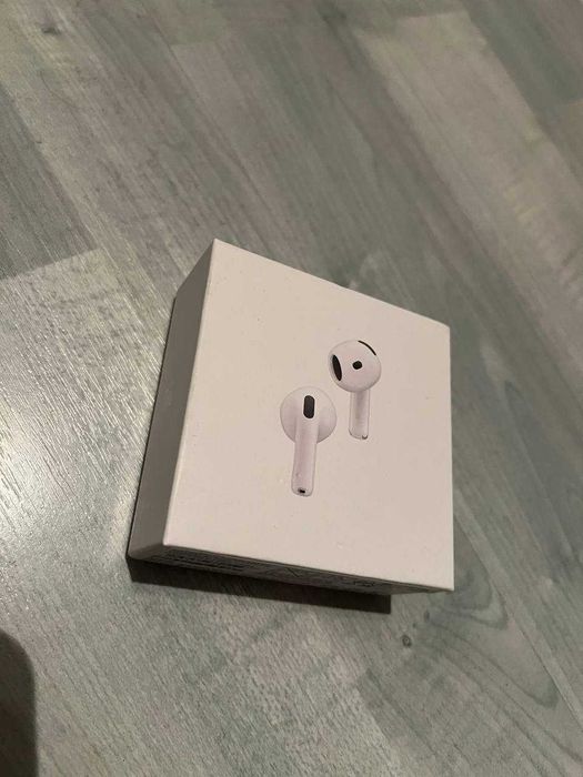 AirPods 4 слушалки за iPhone Оригинални НОВИ