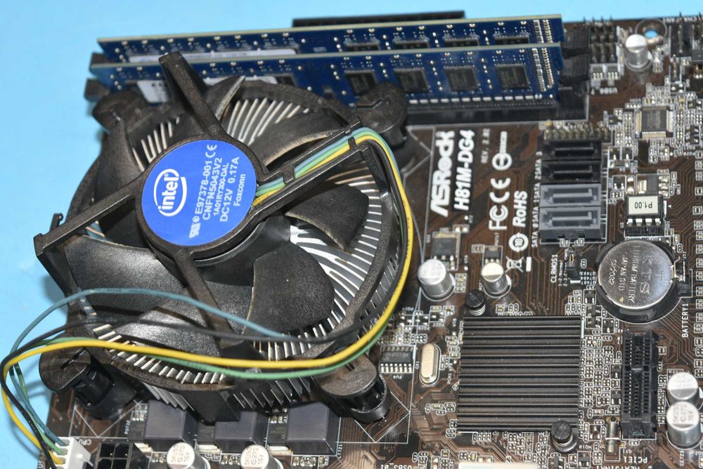 Дънна платка 1150 Asrock H81M-DG4 + Celeron + RAM + Cooler