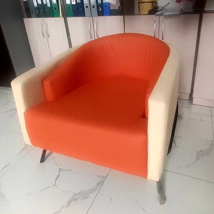 Продам кресло кожаное