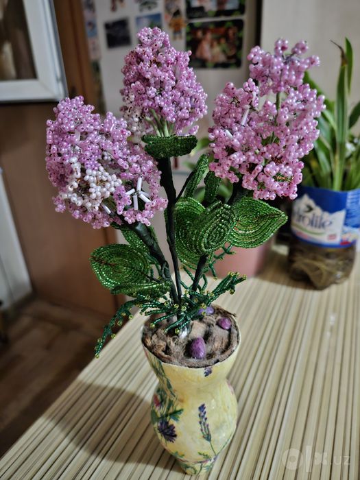 Цветы из бисера.