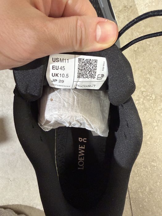 Новые кроссовки Он