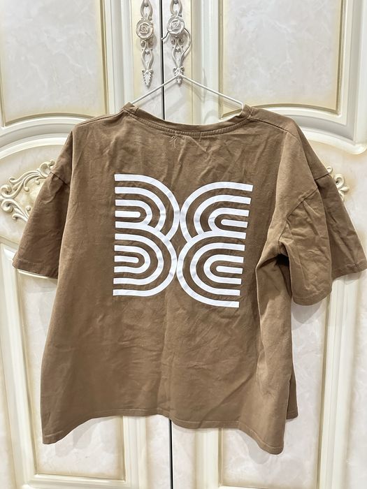 Futbolka sotladi holati zor