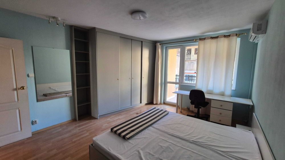 Дава се под наем Тристаен апартамент в София, Център - 111 кв.м за 1346.4 € - Снимка #3