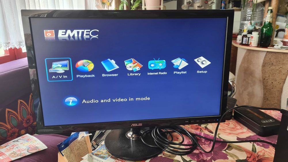 Мулти медия EMTEC Q-800 цена 35 евро